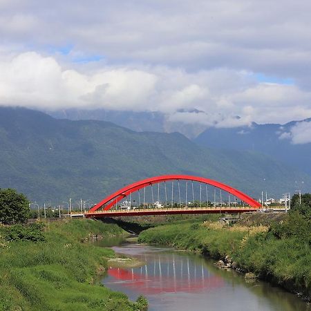 Bridge Bed And Breakfast Hualien Eksteriør bilde